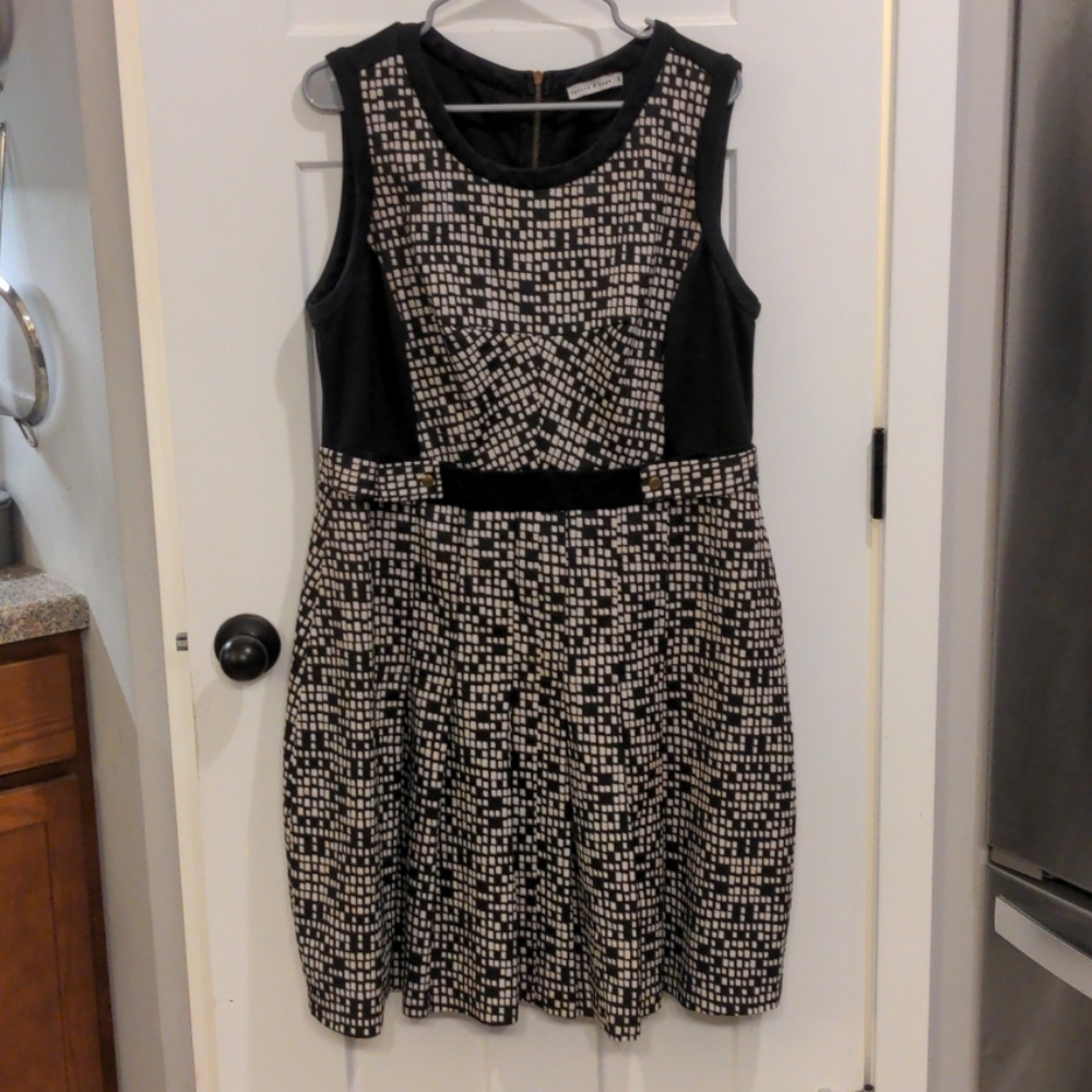 Black & White Sleeveless Dress Zipper Back Midi 1X